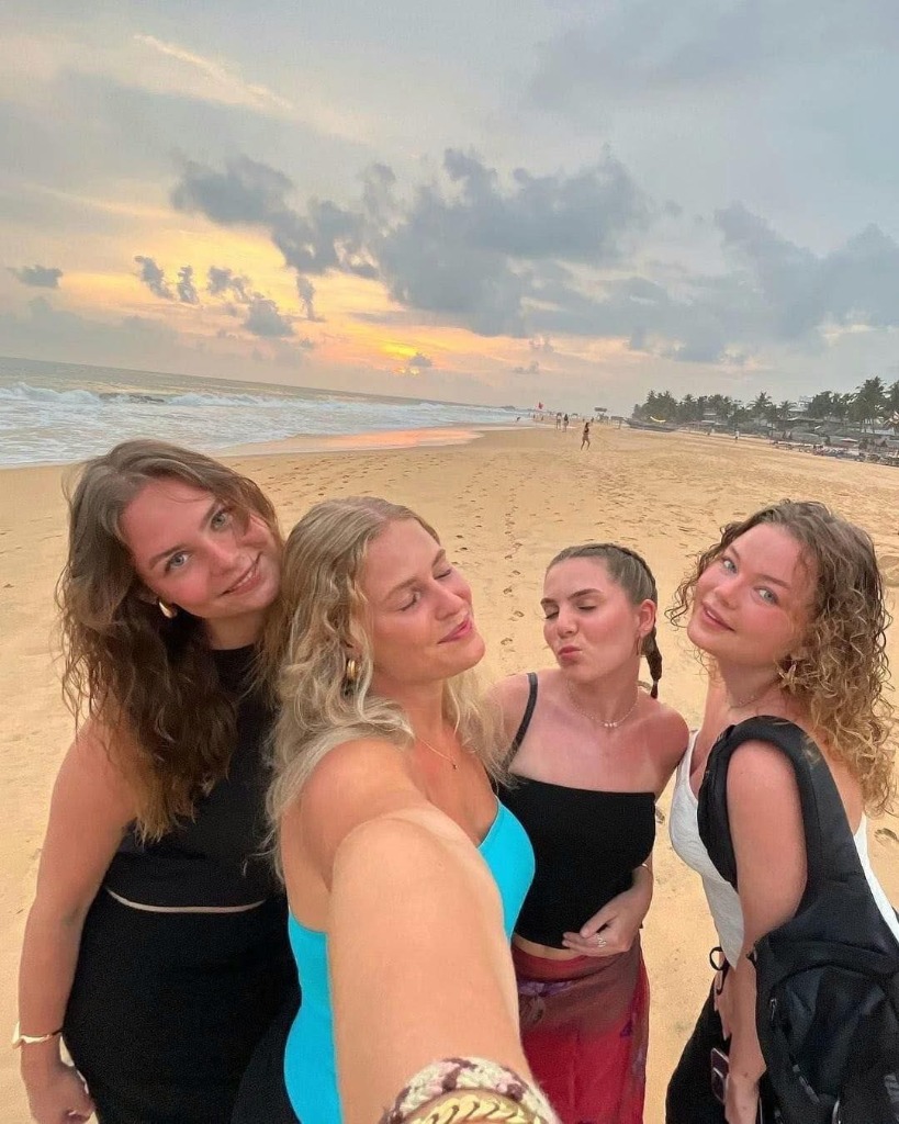 Girls Beach Sunset Selfie
